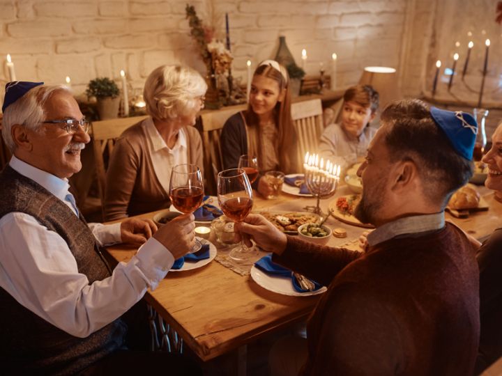 Unveiling the Rituals and Customs of a Shabbat Dinner Celebration